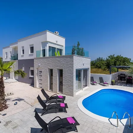 Вилла Diana 2 Затон