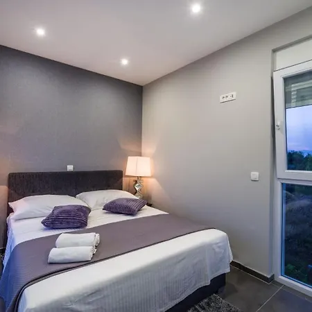 Diana 2 Zaton (Zadar)