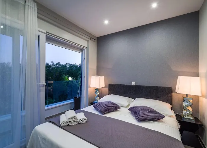 Villa Diana 2 *